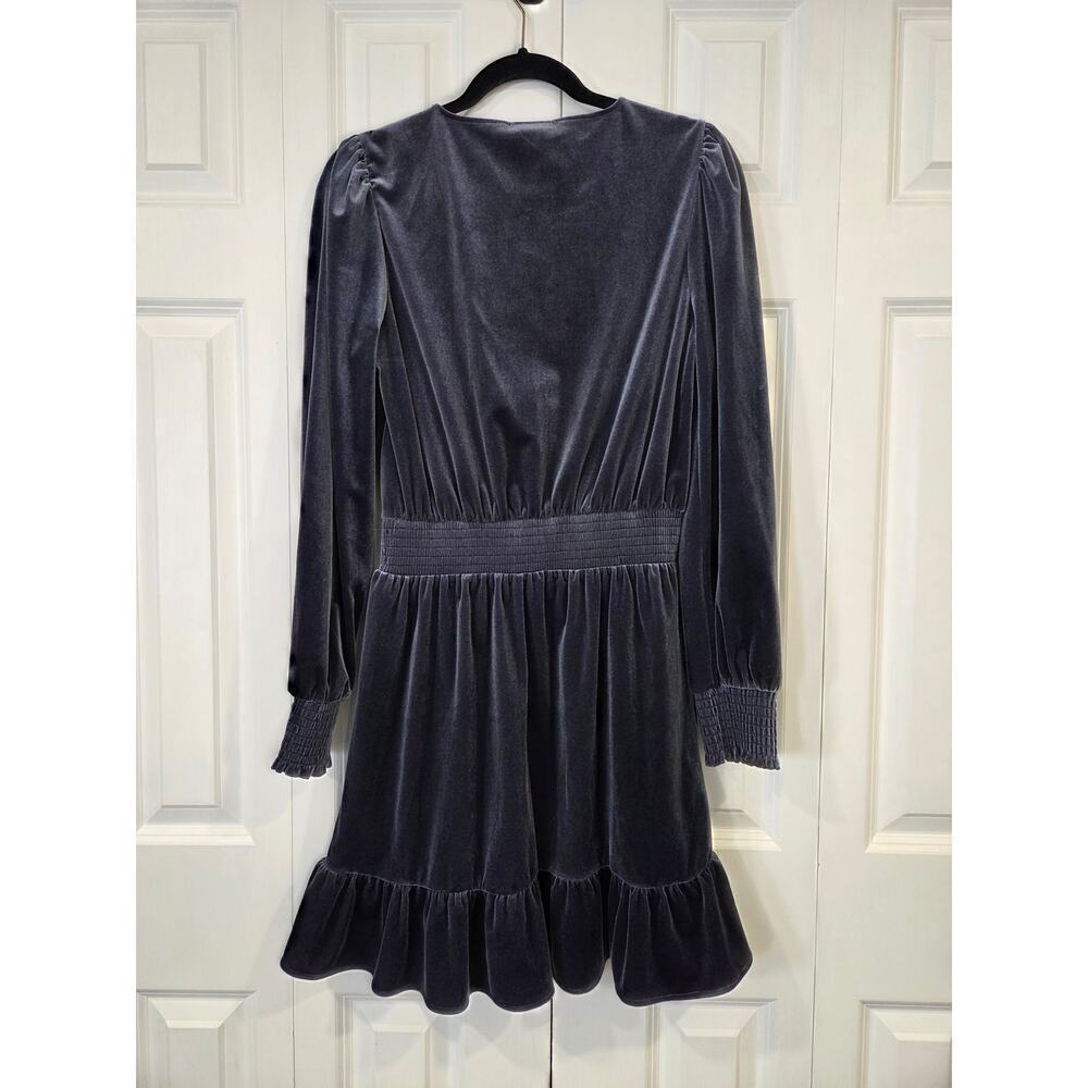 EVEREVE Blue Gray 'Fiona' Velvet Ruffle Long Sleeve Mini Dress Medium - Picture 2 of 9